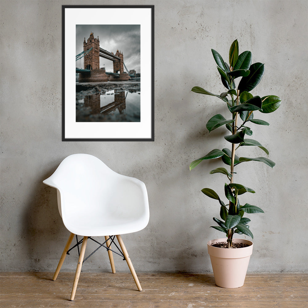 LONDON BRIDGE MIRRORED FRAMED POSTER