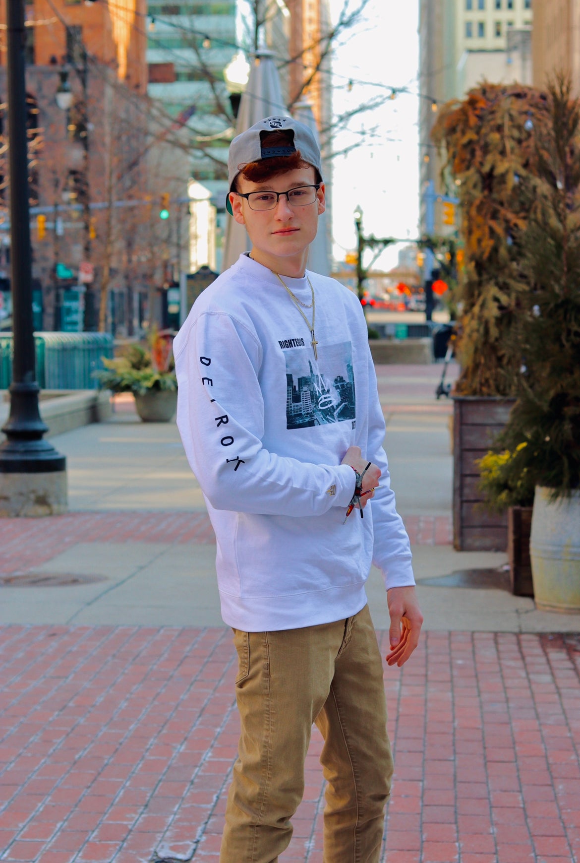 DETROIT CREWNECK